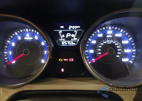 2014 Hyundai Elantra Se z USA, uszkodzony, nr VIN 5NPDH4AE5EH513329